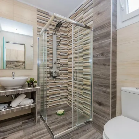 Stathis I Apartman Laganász