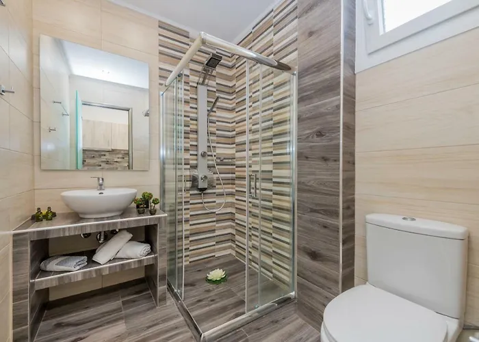 Stathis I Lejlighed Laganas